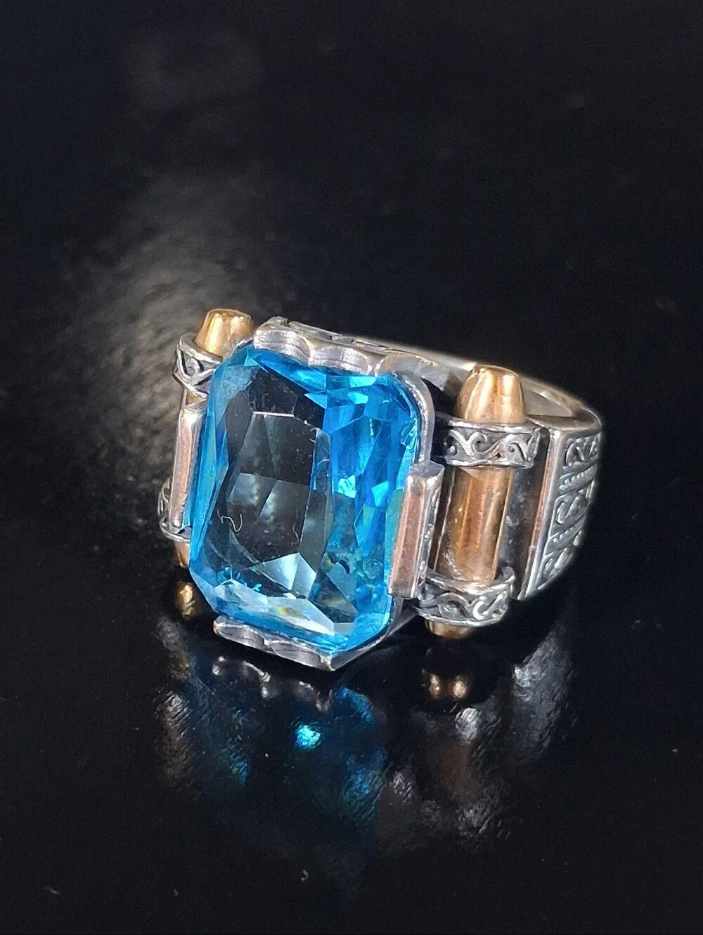 Mixed Metal Blue Gemstone Sterling Silver Ring Unisex 16 Grams Size 9